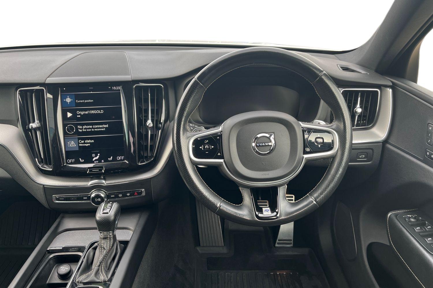 Volvo XC60 Photo 10