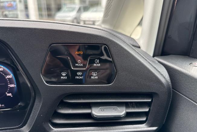 VOLKSWAGEN Caddy Photo 22