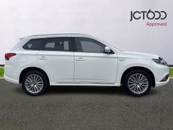 MITSUBISHI Outlander Photo 4