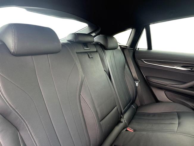 BMW X6 Photo 9