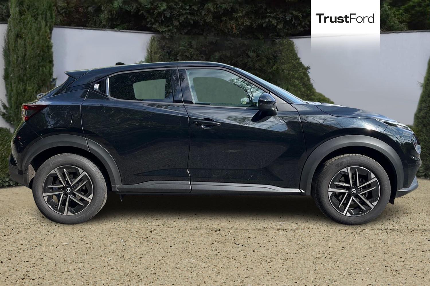 Nissan Juke Photo 2