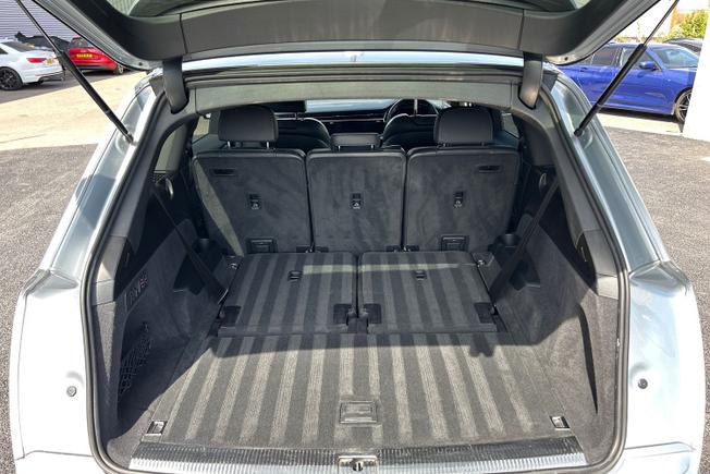 Audi Q7 Photo 12