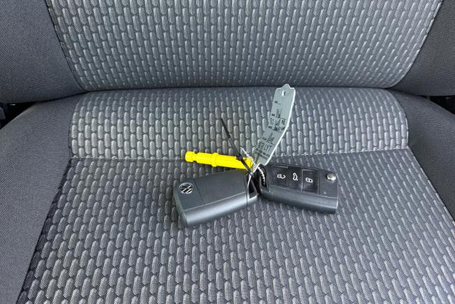 VOLKSWAGEN Transporter Photo 48