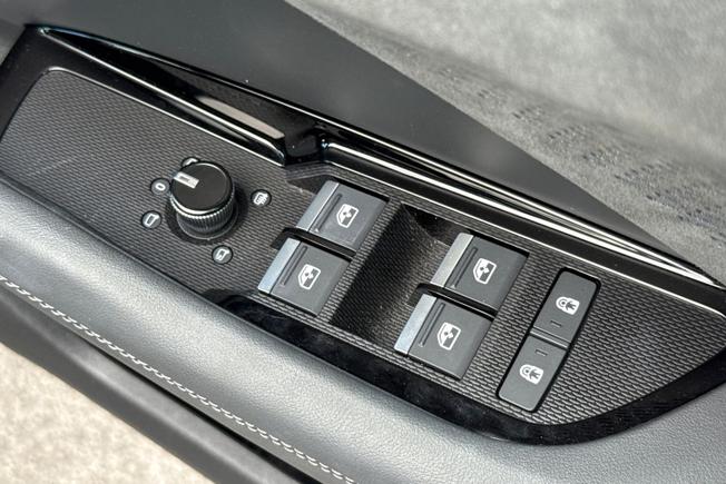 AUDI Q3 Photo 33