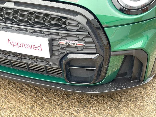 MINI Hatch Photo 22