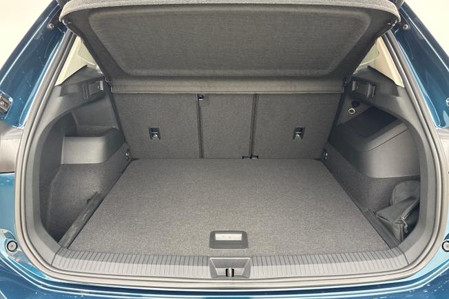 VOLKSWAGEN Tiguan Photo 12