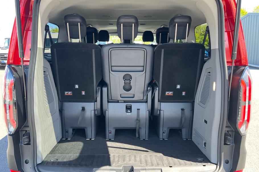 Used Ford TOURNEO CUSTOM EN25FND 4