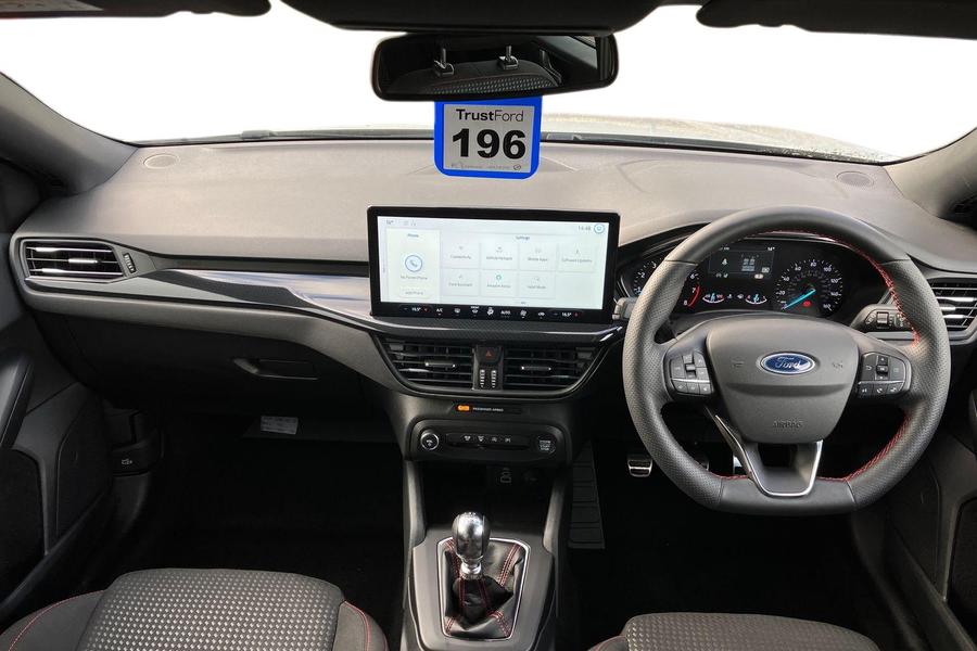 Ford FOCUS Photo autoimg-2f5ef1a63c719a3202d245d3df22cd10f9dca09f.jpg