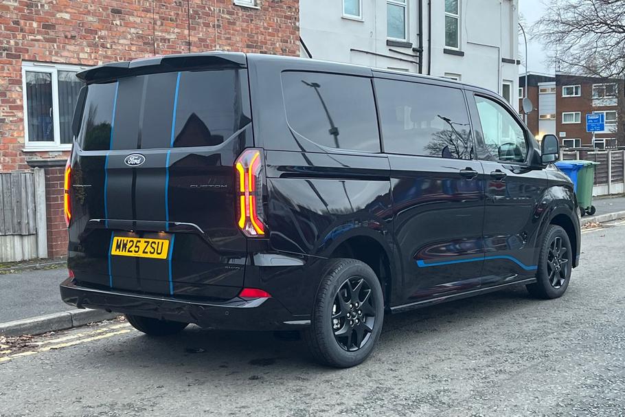 Used Ford TRANSIT CUSTOM 8