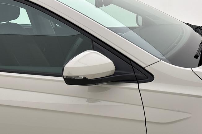 VOLKSWAGEN Polo Photo 20