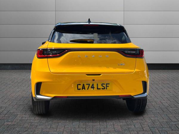 Lexus LBX Photo autoimg-2f6555bfd2fae5cf682bf397f5228c00c7f11827.jpg