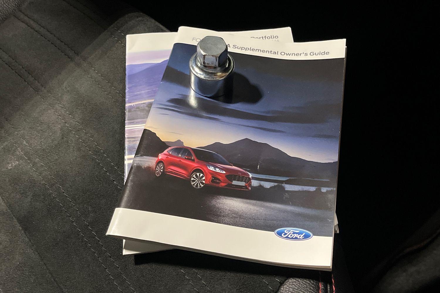 Ford KUGA Photo 21