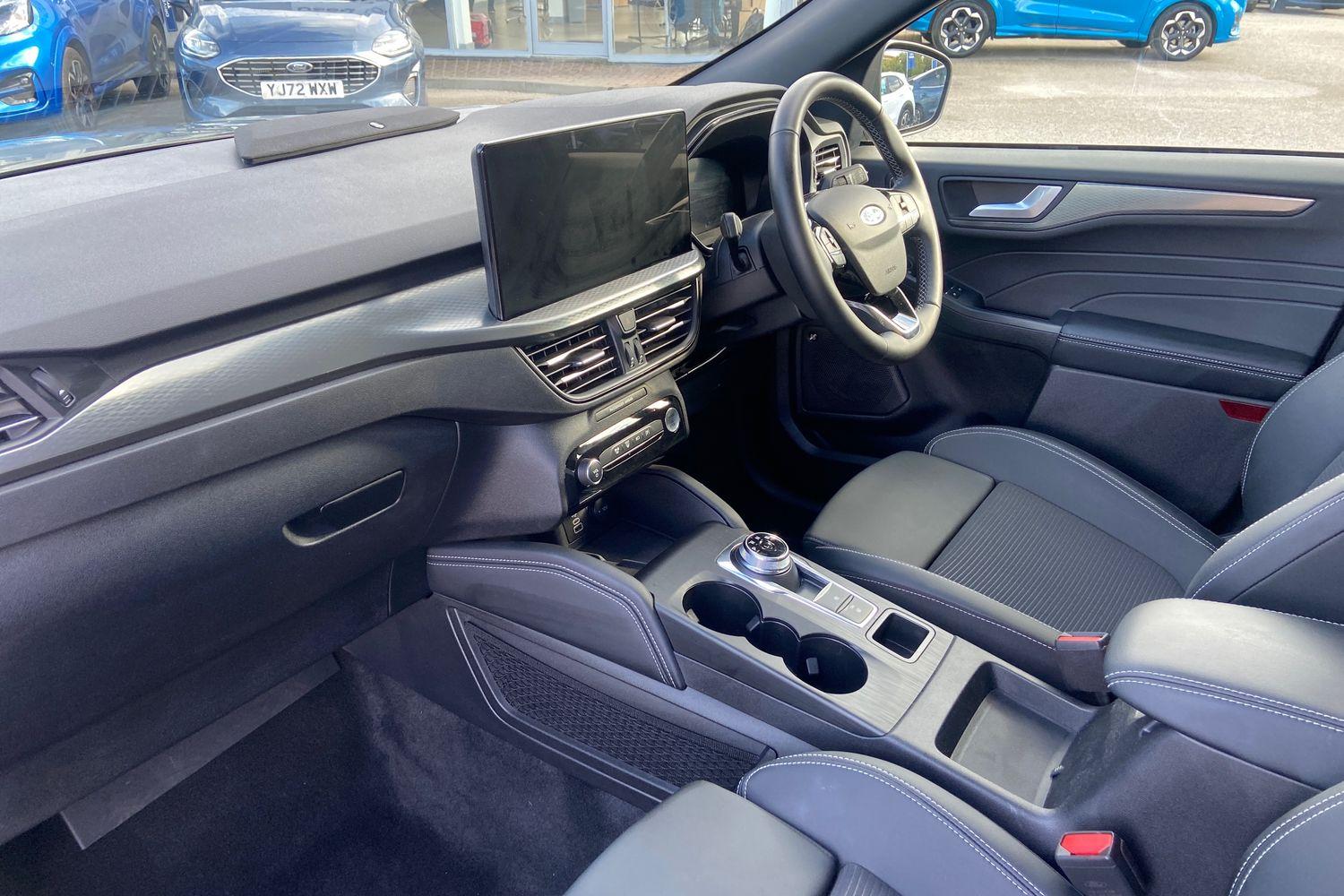 Ford KUGA Photo 17