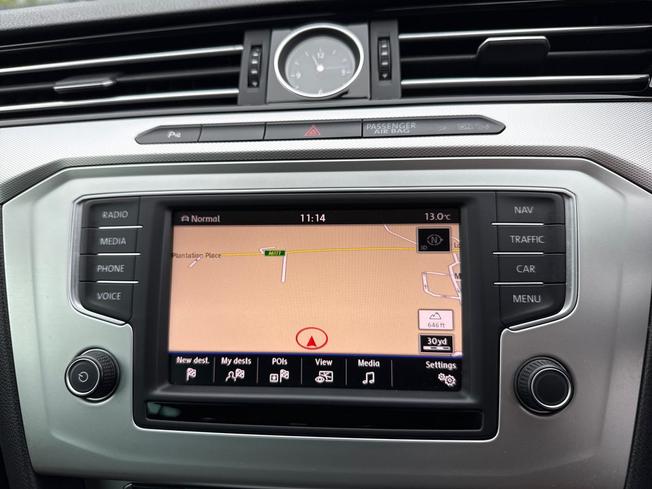 VOLKSWAGEN Passat Photo 41