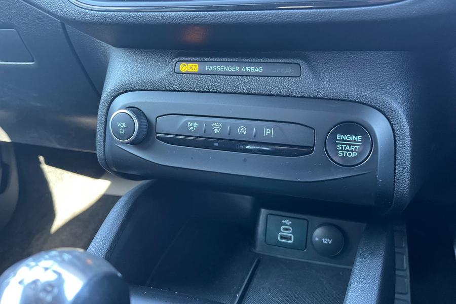 Ford FOCUS Photo autoimg-2f6762f2a131ea8d990c18e79e2020e6fbba62c1.jpg