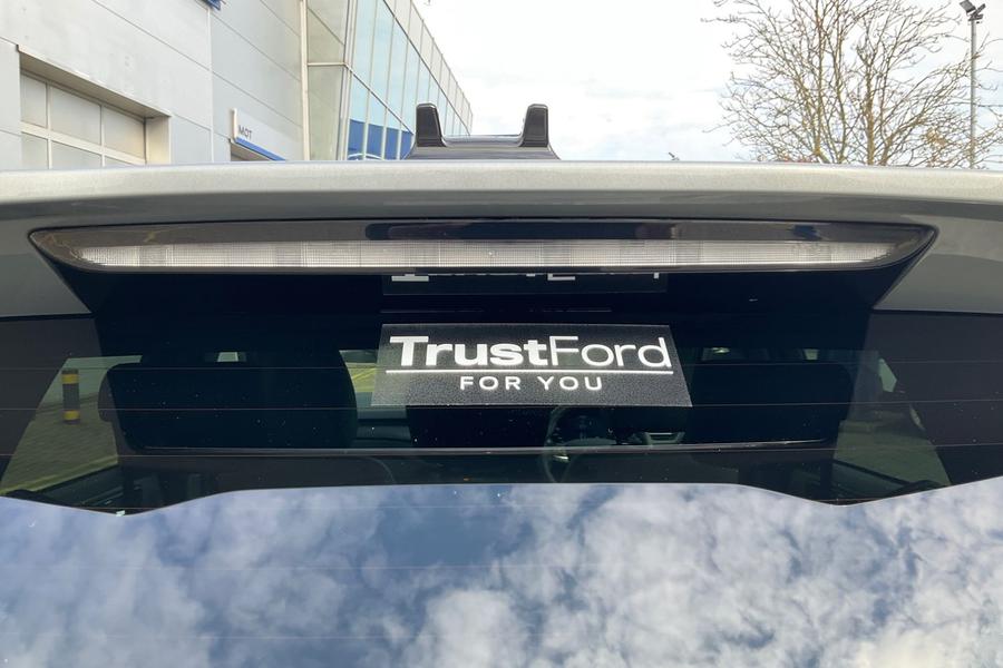 Ford Kuga Photo autoimg-2f6864ef0a0bf3d2f21cfb5120982d08c11e2a61.jpg