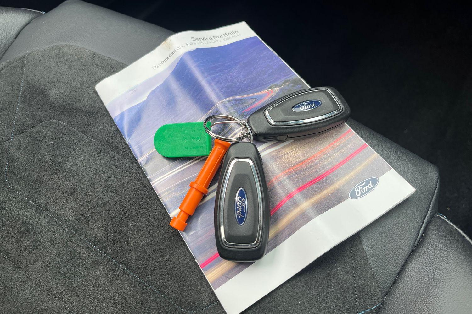 Ford FIESTA Photo 21
