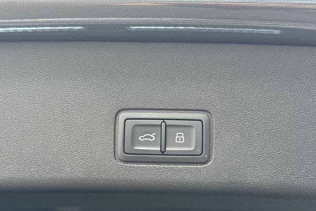 AUDI Q3 Photo 30