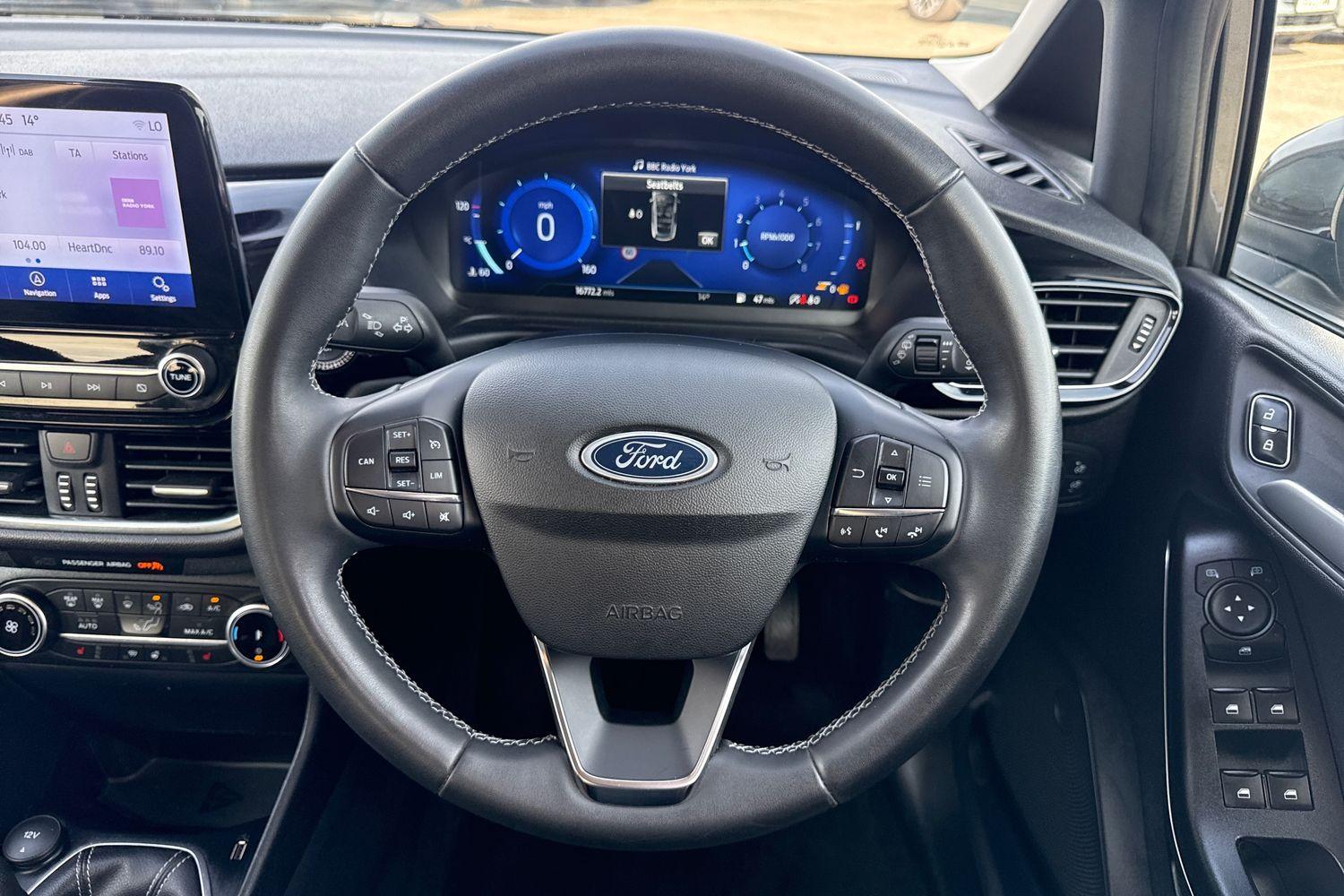 Ford FIESTA Photo 11