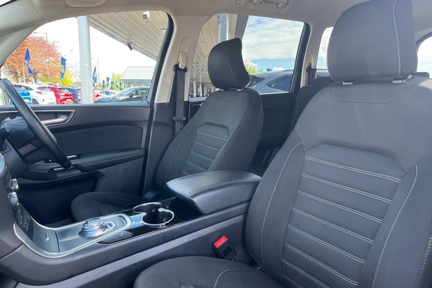 Ford GALAXY Photo 18