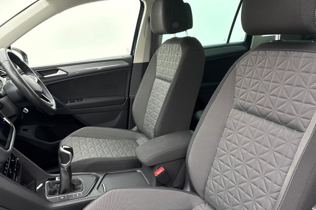 VOLKSWAGEN Tiguan Photo 22