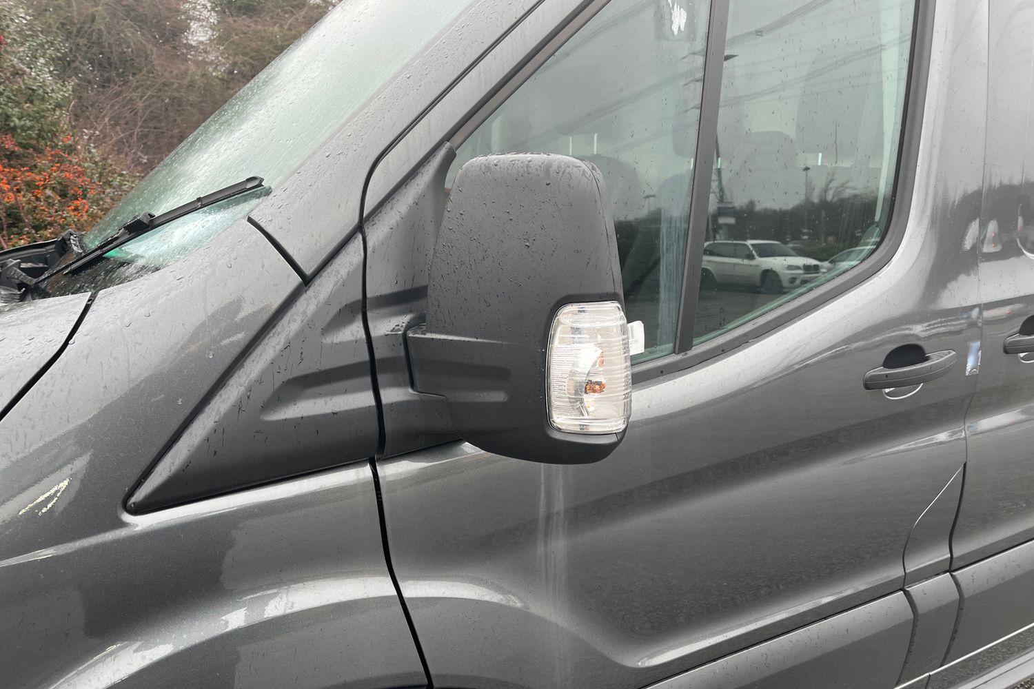 Ford E-TRANSIT Photo 6
