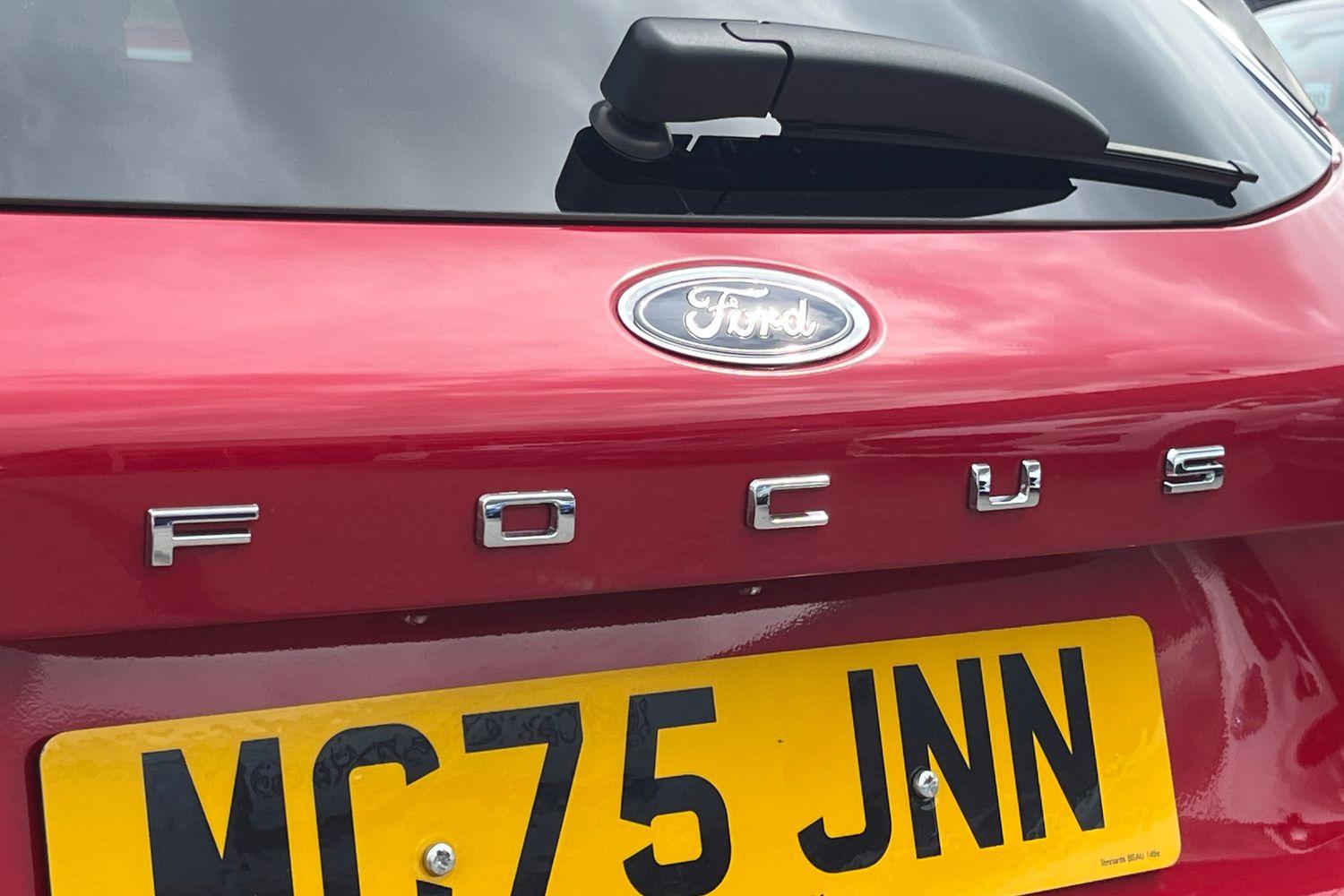 Ford FOCUS Photo 25