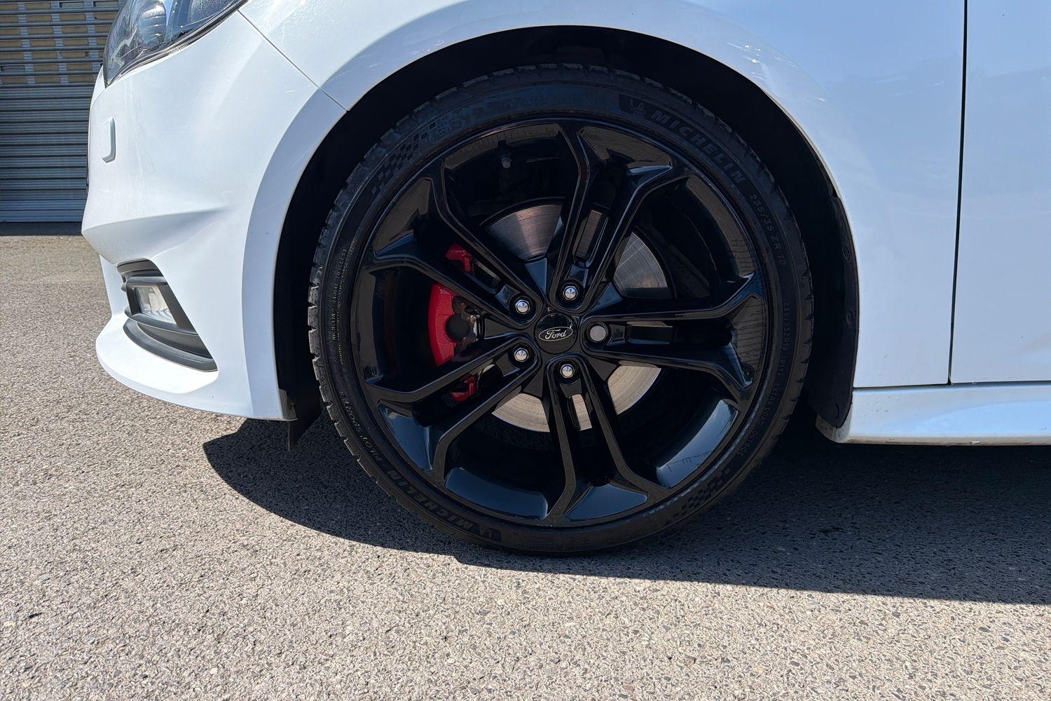 Ford FOCUS Photo 7