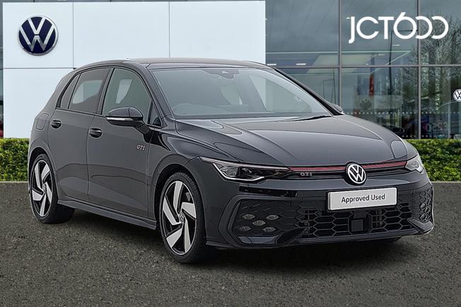 VOLKSWAGEN Golf Photo 1