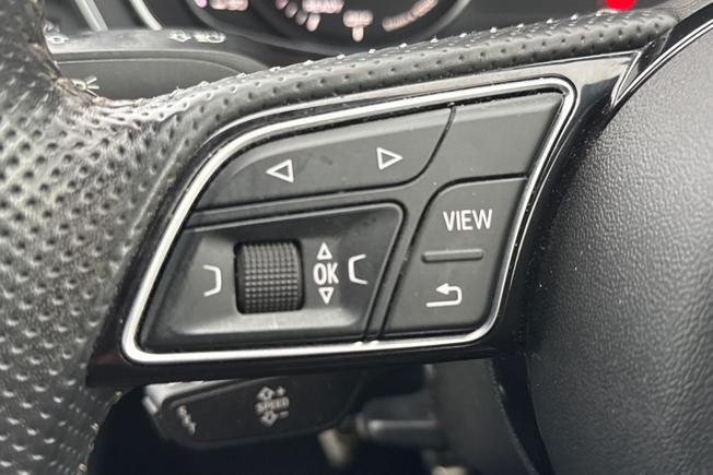 AUDI A4 Avant Photo 16