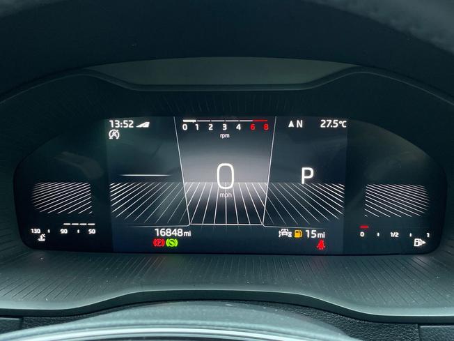 ŠKODA Karoq Photo 15
