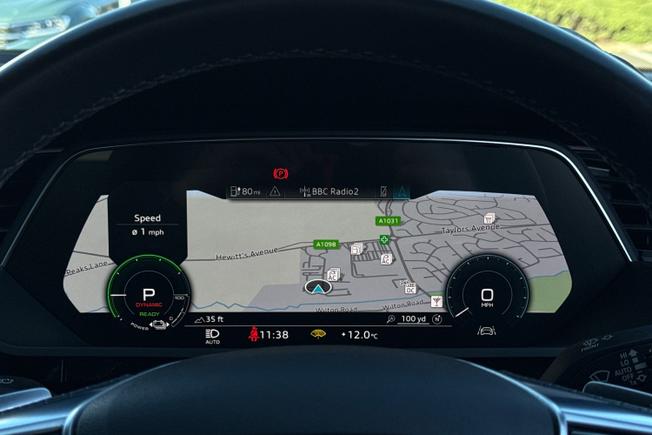 Audi e-tron Photo 56