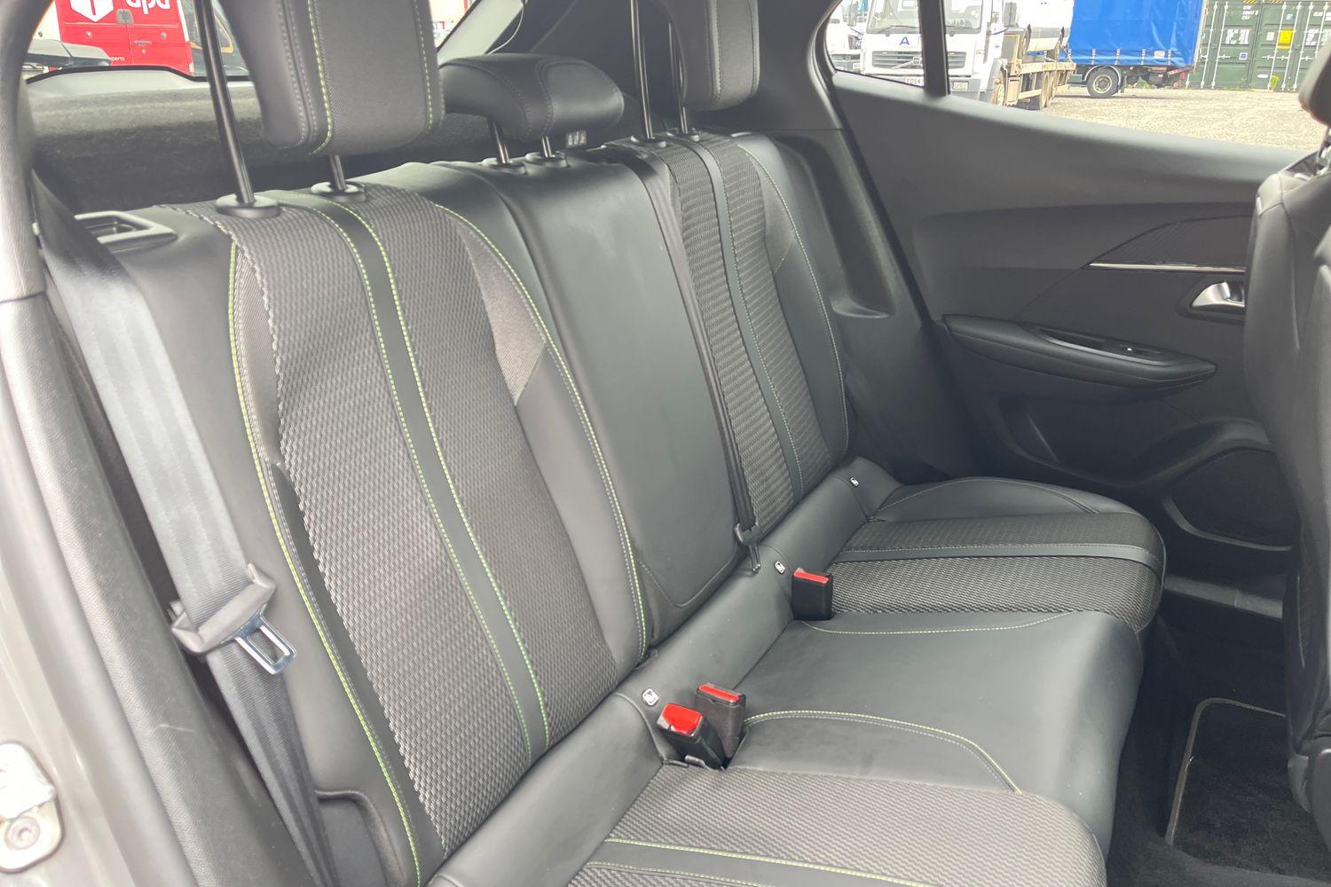Peugeot 2008 Photo 19