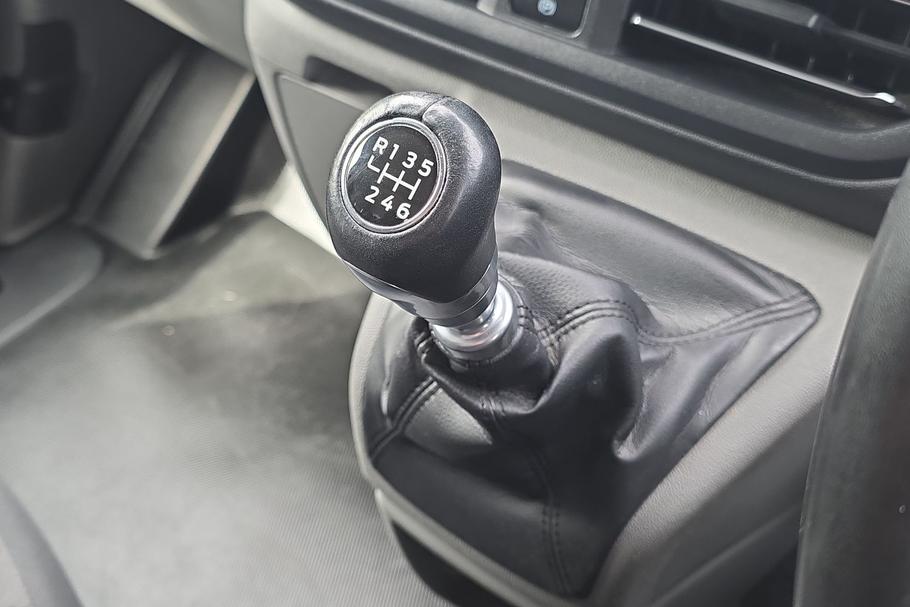 Used Ford TRANSIT CUSTOM DP24GHV 9