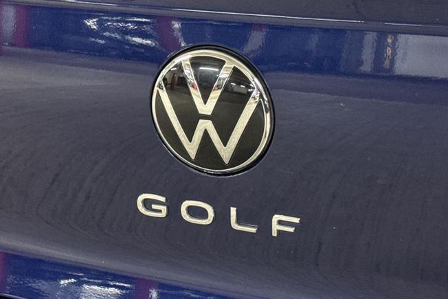 Volkswagen Golf Photo 27
