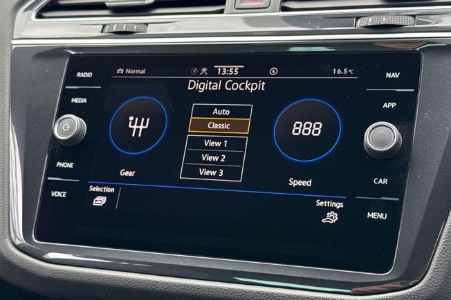 VOLKSWAGEN Tiguan Photo 35
