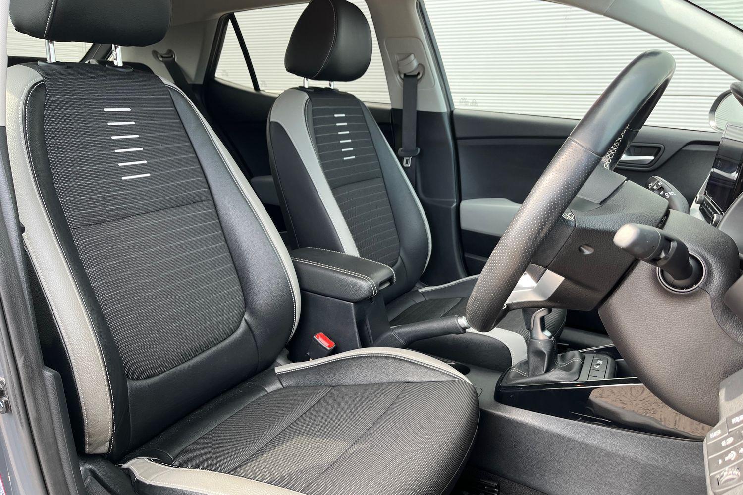 Kia STONIC Photo 16