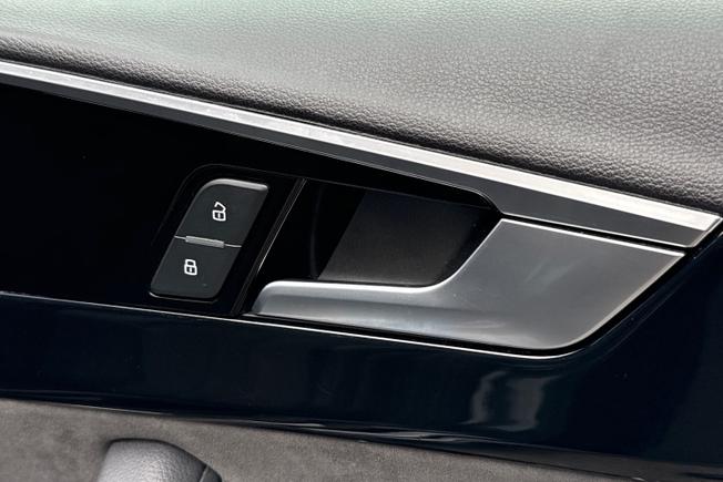 AUDI A4 Avant Photo 33