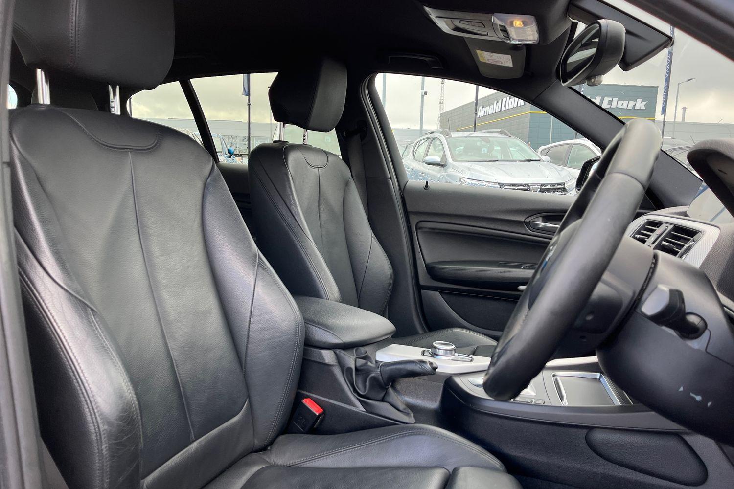 BMW 1 Series Photo 16