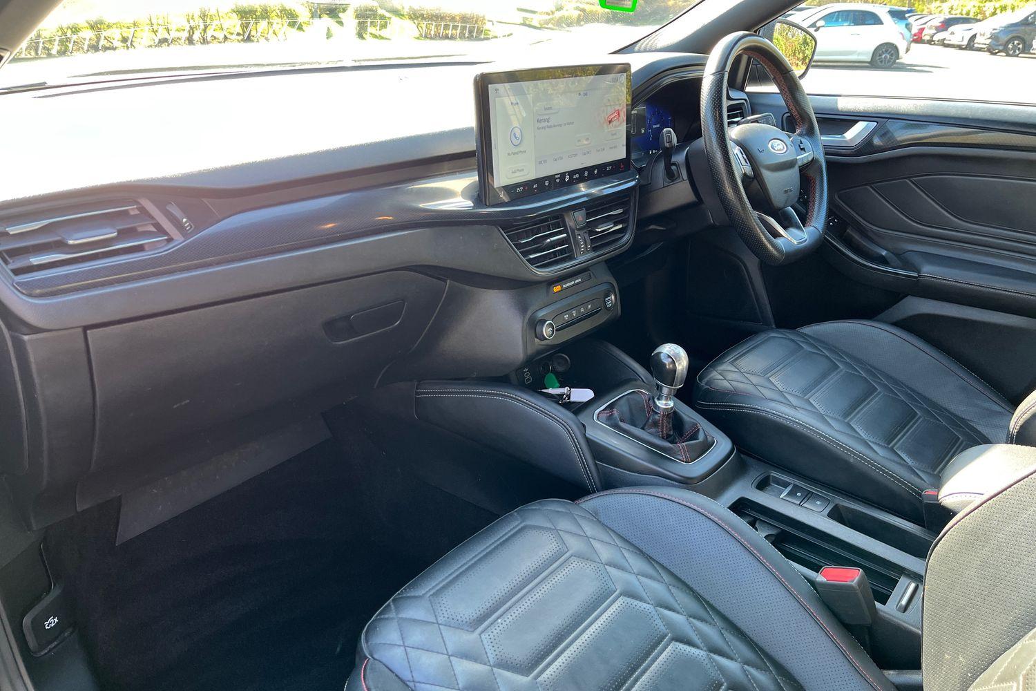 Ford FOCUS Photo 17