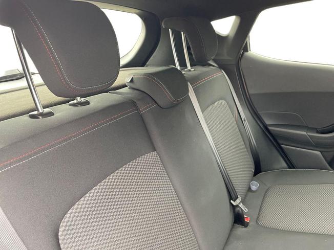 FORD Fiesta Photo 9