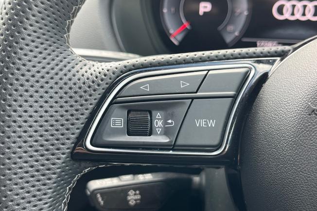 AUDI Q2 Photo 16