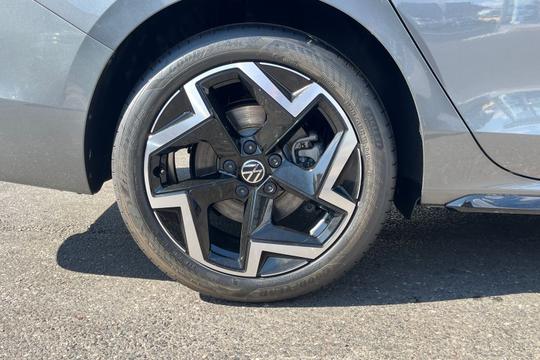 Volkswagen Passat Photo autoimg-2fa397a409d67e41aa8a45ac698abf509204c230.jpg