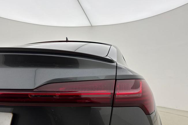 AUDI E-Tron S Photo 18