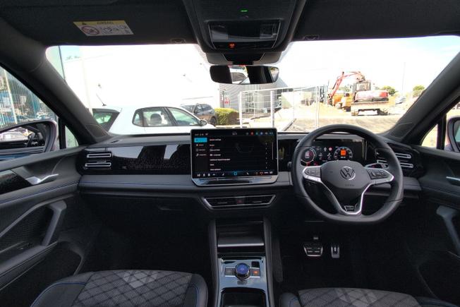VOLKSWAGEN Tiguan Photo 10