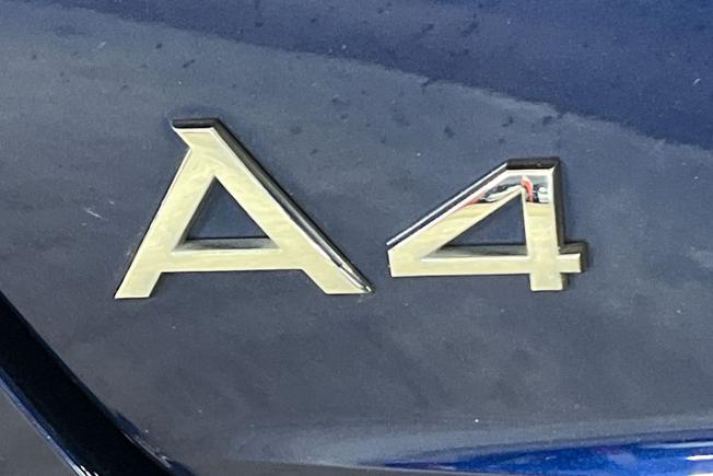 AUDI A4 Photo 27