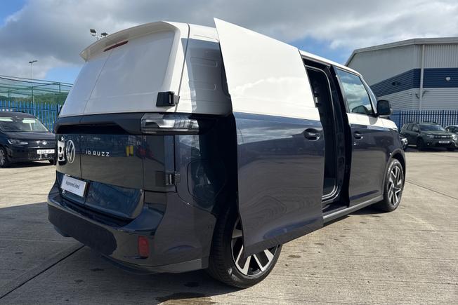 VOLKSWAGEN ID. Buzz Cargo Photo 30