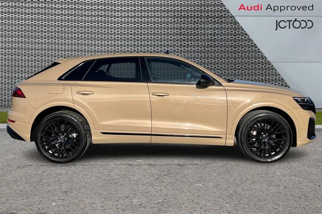 AUDI Q8 Photo 4