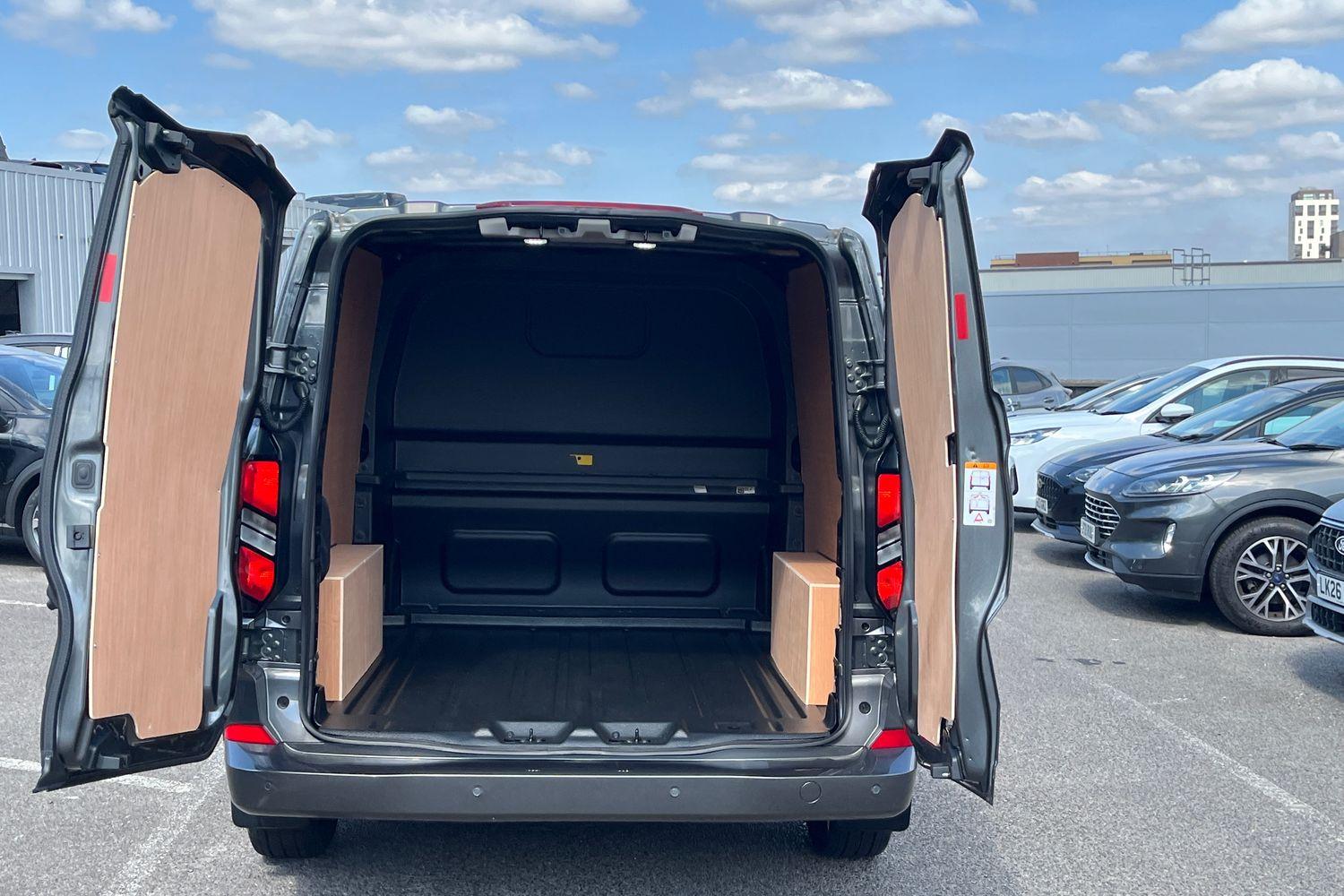 Ford TRANSIT CUSTOM Photo 5