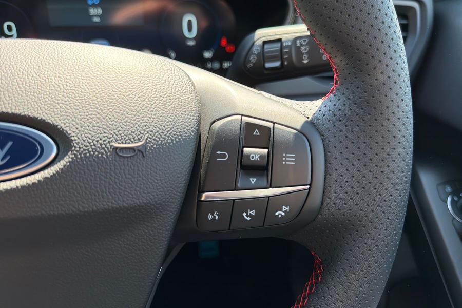 Ford Focus Photo autoimg-2fb23d44abff99458db02450f8d51a82980dcb5a.jpg